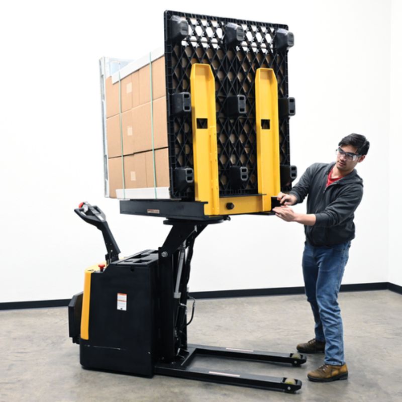 Vestil Portable Low Profile Pallet Inverter 32in to 54in Fork Opening PI-P-3000-3254