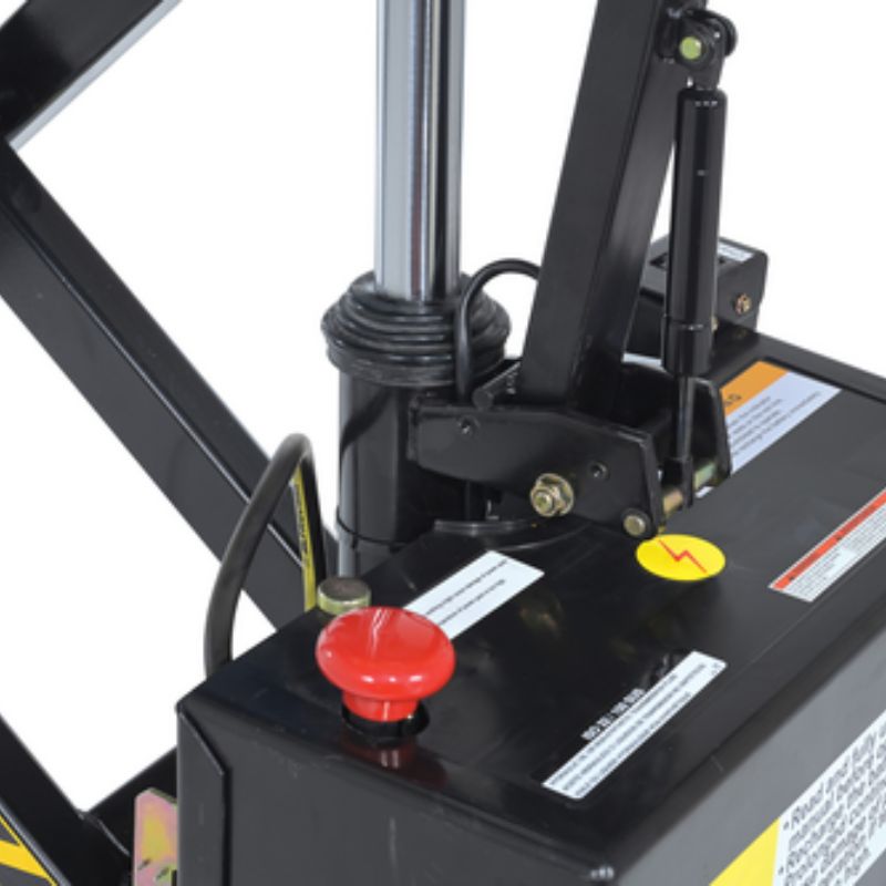 Vestil Steel DC Powered Tote Lift with 3000lb Capacity L-DC-HD